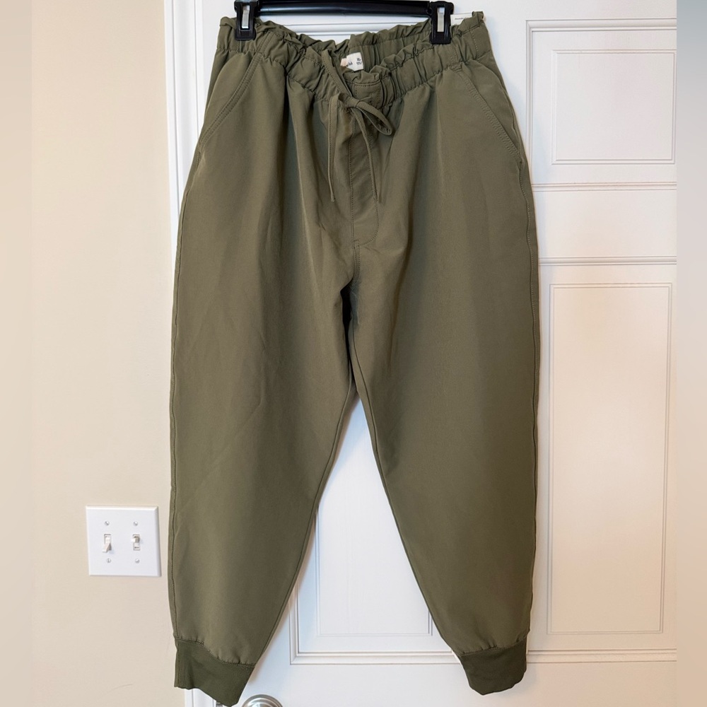 NWT Abercrombie Army Green Joggers Drawstring Athletic Pants Size XL